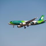 Aer Lingus, die nationale Fluggesellschaft Irlands mit Sitz in Dublin, hat ihren Airbus A320 mit der Registrierung EI-DEI für die Green Spirit Irish Rugby Team lackieren lassen.