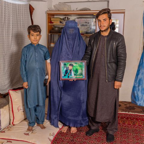 Sulaimans Familie in ihrem Zuhause bei Kabul