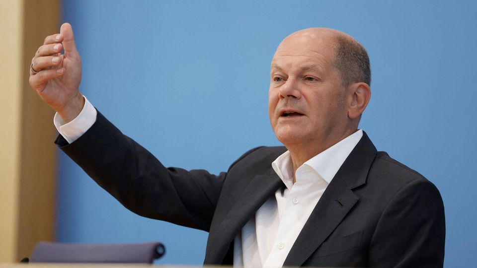 Bundeskanzler Olaf Scholz (SPD) in der Sommer-Pressekonferenz