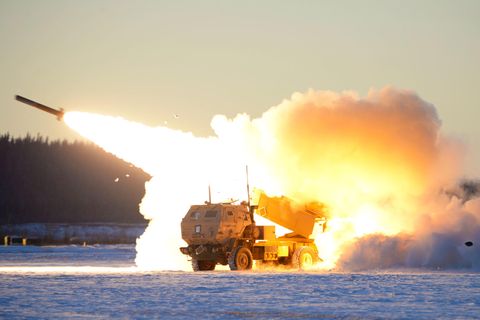 Die HIMARS-Werfer sind erst der Anfang, die USA werden Kiew mit weiteren Fernwaffen ausrüsten.