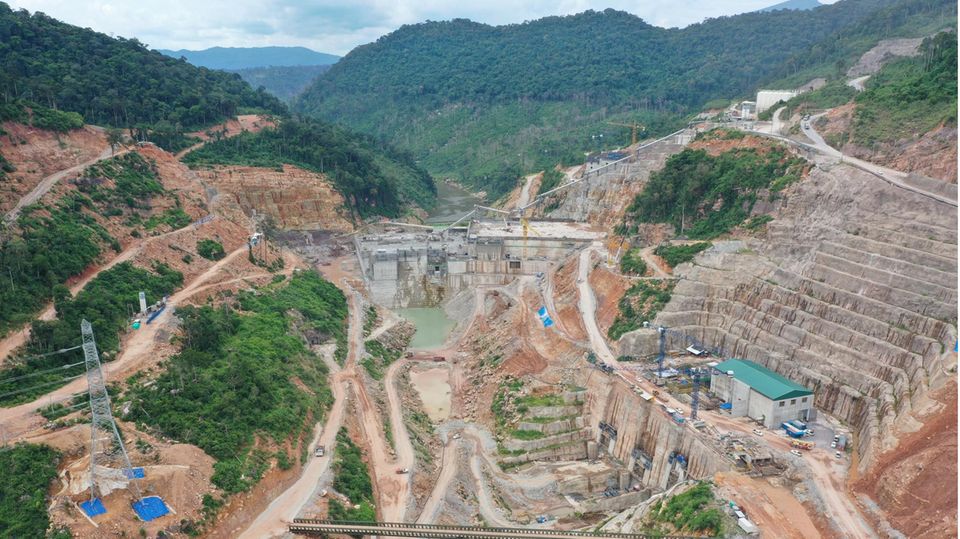 Ein Mekong-Damm in Laos