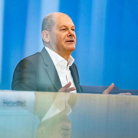 Olaf Scholz spricht  in der Bundespressekonferenz