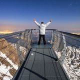 Dieser Skywalk wirkt bescheidener, ist am Ende aber ebenfalls aus Glas und nur für wagemutige Besucher geeignet. Er befindet sich am Pic Du Midi De Bigorre in den französischen Pyrenäen.