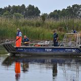 Auch das technische Hilfswerk (THW) ist im Einsatz.