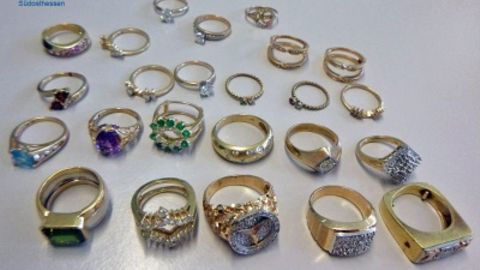 Im Müllbeutel befanden sich unter anderem diese Ringe