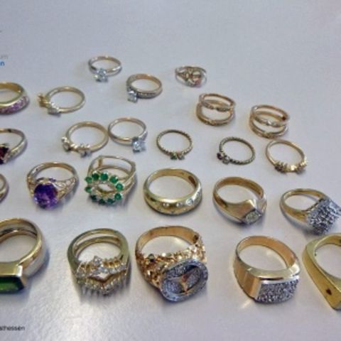 Im Müllbeutel befanden sich unter anderem diese Ringe