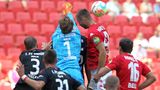 Der FSV Mainz 05 und der 1. FC Union Berlin trennten sich am Sonntag 0:0 und sind damit nach dem zweiten Spieltag mit jeweils vier Punkten noch ungeschlagen. Bei großer Hitze lieferten die Teams vor 25.009 Zuschauern einen eher müden Kick, der keinen Sieger verdient hatte. Union legte trotz der Nullnummer den besten Saisonauftakt seiner Bundesliga-Historie hin. Die Mainzer verpassten es, erstmals seit der Saison 2013/14 wieder mit zwei Siegen zu starten.