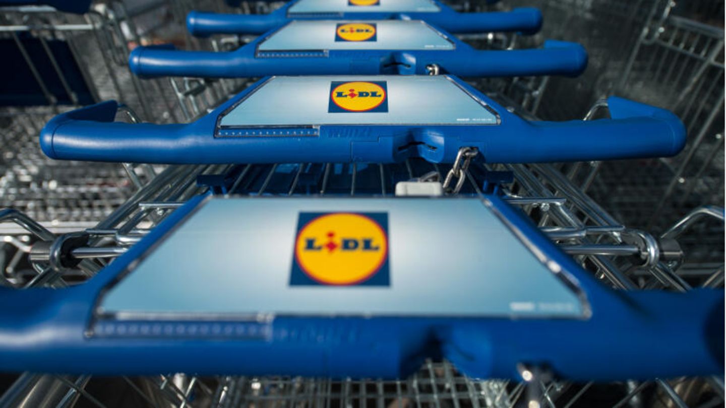 Thrifty customers: Lidl throws many non-food products out of the range