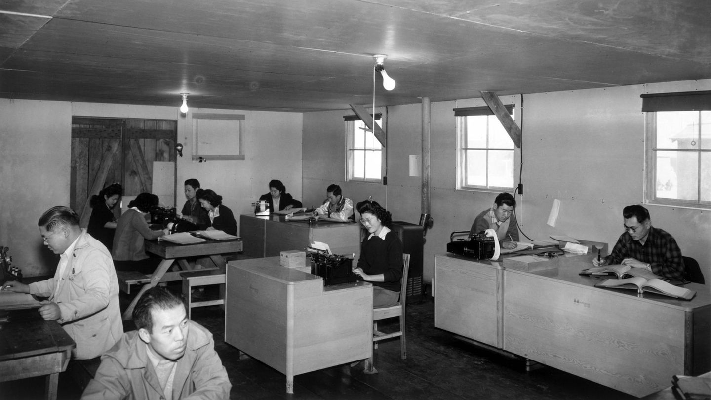 Manzanar Relocation Center