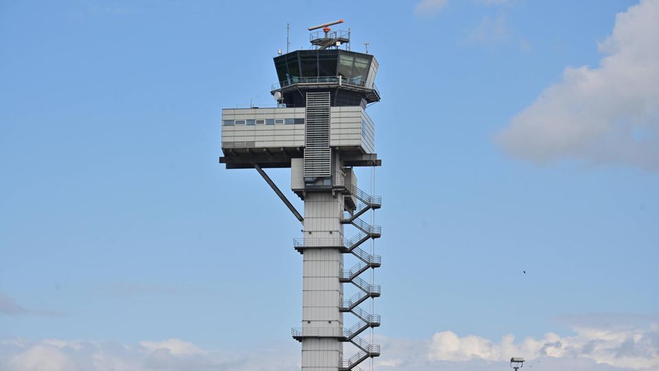 Tower Flughafen Hannover Langenhagen