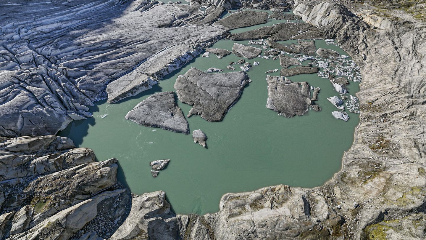 Eisrandsee des Rhonegletschers Eisrandsee des Rhonegletschers