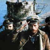 "Das Boot" machte nicht nur Wolfgang Petersen bekannt, sondern verhalf auch einigen der darin mitwirkenden Schauspieler zu Weltruhm: Auch Jürgen Prochnow (Mitte), der den Kommandant spielte, startete eine erfolgreiche Karriere in Hollywood. Herbert Grönemeyer (r.) verkörperte zwei Jahre später den Komponisten Robert Schumann - machte in der Folgezeit aber vor allem als Musiker von sich reden: Sein Album "4630 Bochum" bescherte ihm 1984 den Durchbruch - bis heute gehört er zu den erfolgreichsten deutschen Popstars.