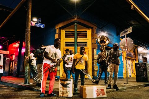 Eine Stadt wie ein Festival: Gefühlt spielt in New Orleans an jeder Ecke eine Band, gerade hier in der Frenchmen Street