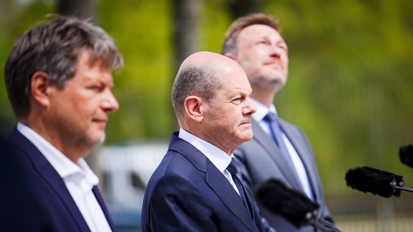 Von links: Wirtschaftsminister Habeck, Kanzler Scholz und Finanzminister Lindner