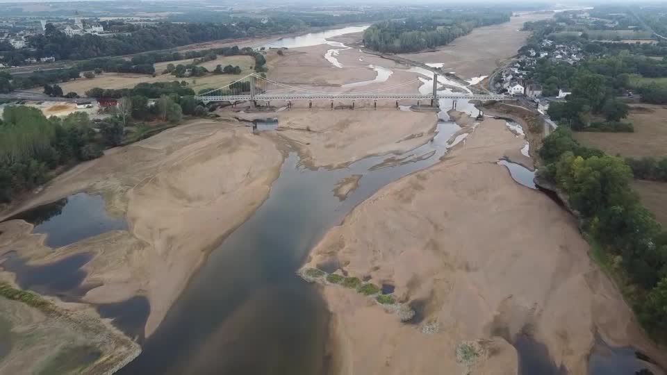 Video: Die Loire trocknet aus Video: Die Loire trocknet aus