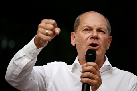 Olaf Scholz versuchte in Neuruppin, lautstark seine Politik zu erklären