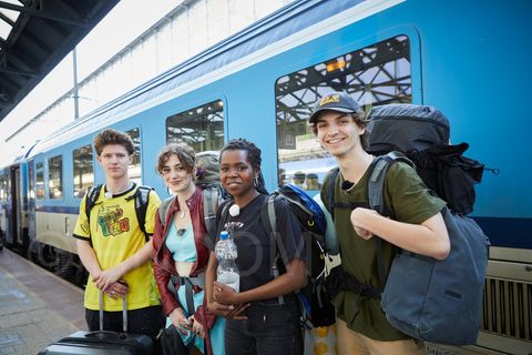 Alex, Grete, Leo und Jannis kurz vor ihrem Aufbruch ins Ungewisse 
