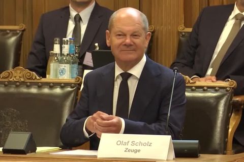 Cum-Ex-Affäre in Hamburg: "Hat ein hervorragendes Gedächtnis": Opposition glaubt nicht an Scholz Erinnerungslücken