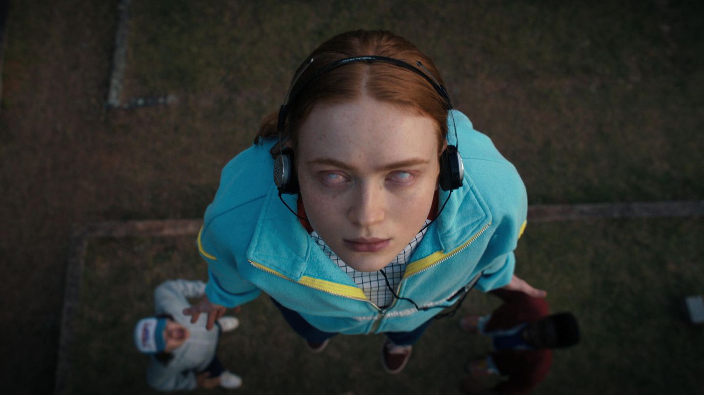 "Running Up That Hill" (Kate Bush) in "Stranger Things" Stranger Things