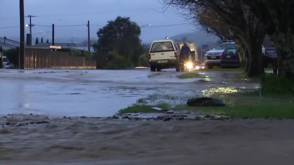 Video: Neuseeland: Menschen bangen weiter um ihre Häuser Video: Neuseeland: Menschen bangen weiter um ihre Häuser