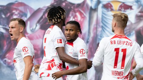 RB Leipzig: Christopher Nkunku (2.v.r.) feiert sein Tor gegen den 1. FC Köln