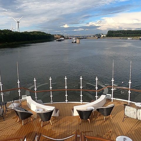 Flusskreuzfahrt: Von Antwerpen in den Schelde-Rhein-Kanal