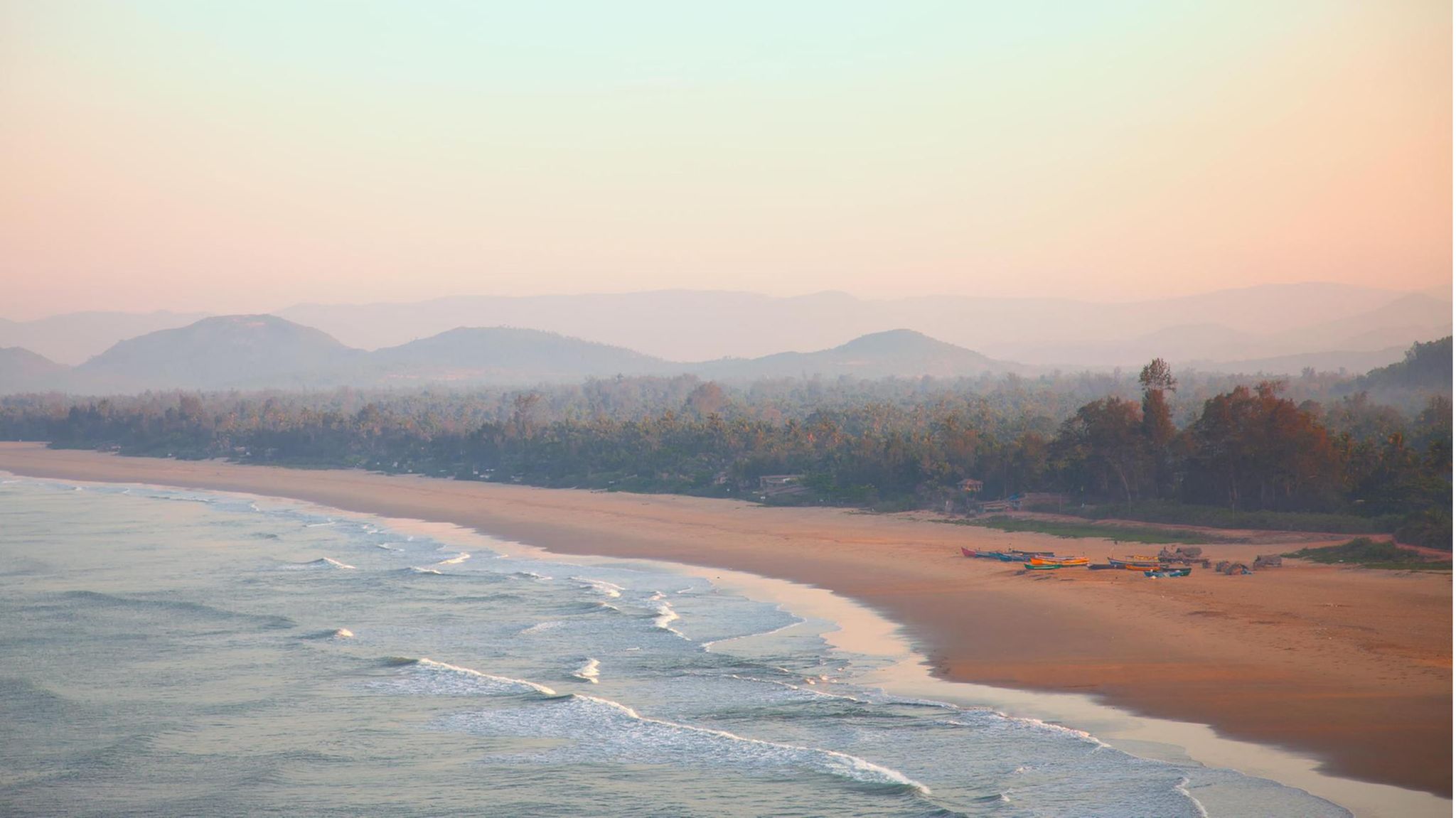 Reise nach Indien: Strand der Götter: Bislang ist Gokarna an der indischen Westküste von Bausünden verschont geblieben Strand der Götter: Bislang ist Gokarna an der indischen Westküste von Bausünden verschont geblieben