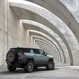 GMC Hummer SUV 2023