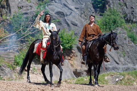 Winnetou und Old Shatterhand reiten