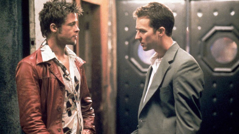 Umgeschrieben: Brad Pitt (l.) und Edward Norton im Film "Fight Club" Brad Pitt (l.) und Edward Norton im Film "Fight Club"