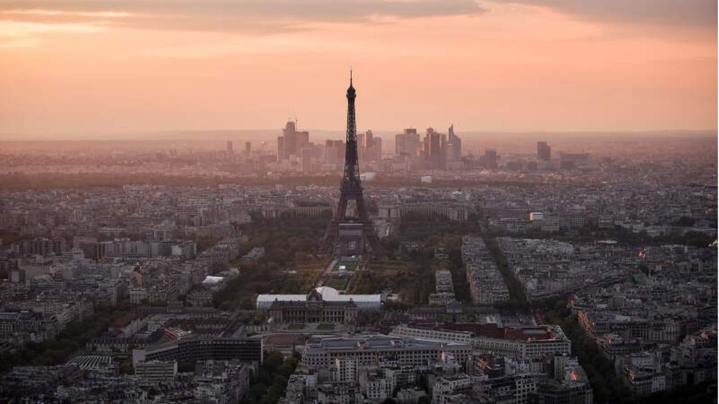 Paris bei Sonnenuntergang