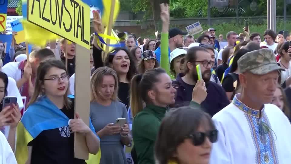 Video: Feiern für die Ukraine in Berlin