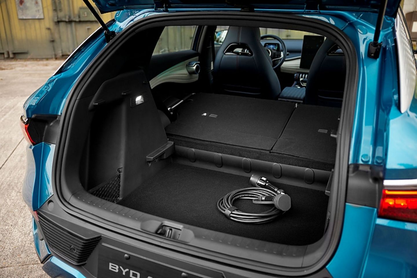 Der Laderaum im BYD ATTO 3 fasst bis zu 1.338 Liter