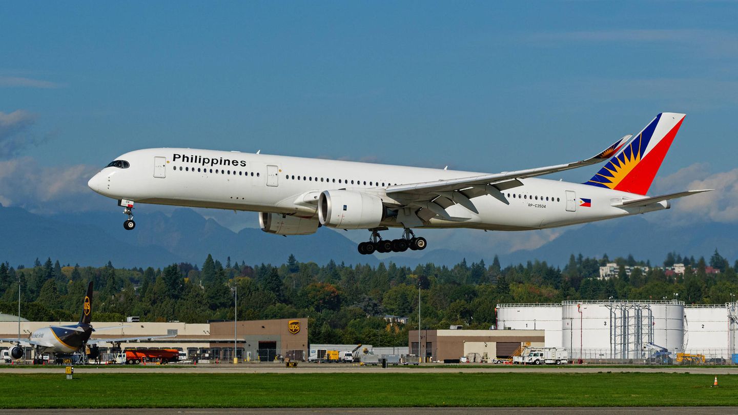 Philippine Airlines  Airbus A350