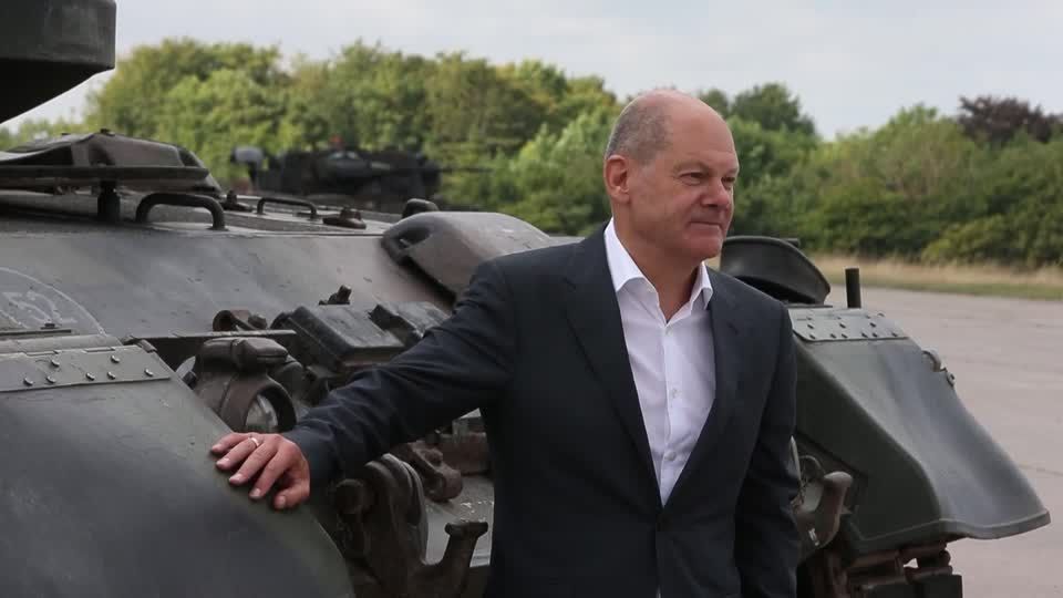 Video: Scholz sagt weitere Ausbildung ukrainischer Soldaten zu