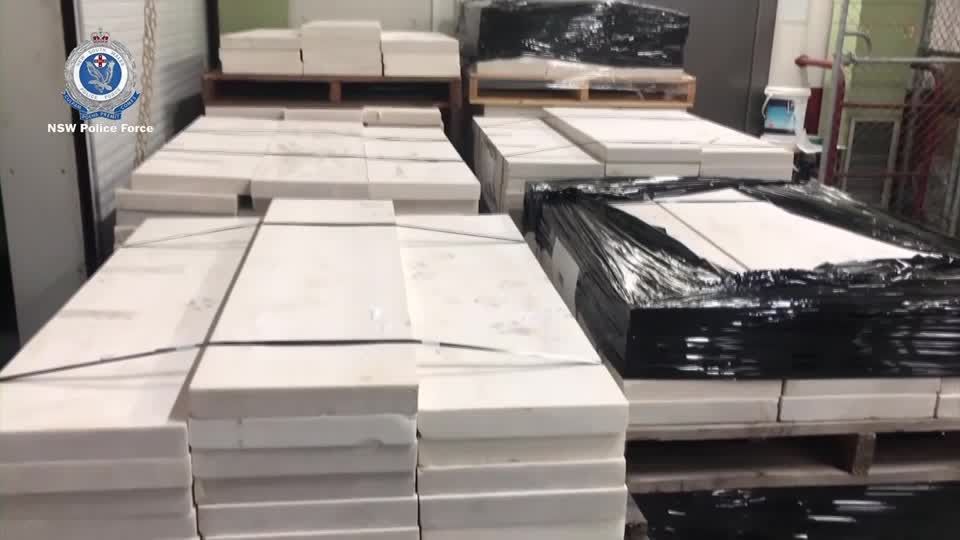 In Marmorplatten versteckt: Mehr als eine Milliarde Euro wert: Polizei in Australien entdeckt gewaltige Mengen Crystal Meth In Marmorplatten versteckt: Mehr als eine Milliarde Euro wert: Polizei in Australien entdeckt gewaltige Mengen Crystal Meth