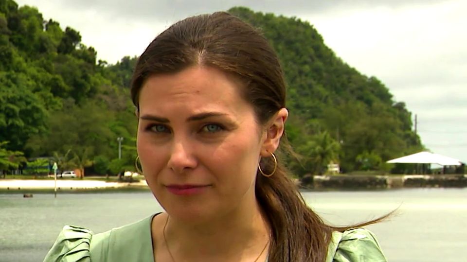 Palau gleicht einem Paradies, doch der Inselstaat ist stark bedroht: ntv-Reporterin Clara Pfeffer berichtet Palau gleicht einem Paradies, doch der Inselstaat ist stark bedroht: ntv-Reporterin Clara Pfeffer berichtet
