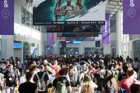 Viele Menschen, dicht gedrängt, auf der Gamescom