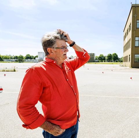 Der ehemalige Bundeswehrsoldat Hans Völkl, 71, war zuständig für die Flugberatung und Flugpläne