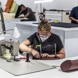 Bei den Singer-Kreationen ist viel Handarbeit nötig