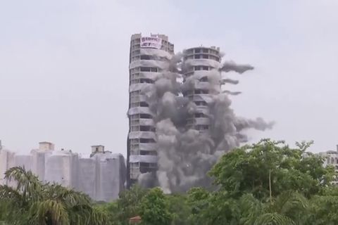 Video: Indische Twin Towers gesprengt
