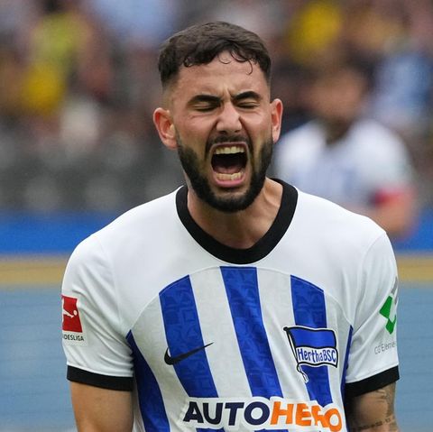 Marco Richter ärgert sich, dass sein Schuss nur an die Latte statt ins Tor ging