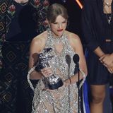 Sängerin Taylor Swift im Glitzer-Kleider