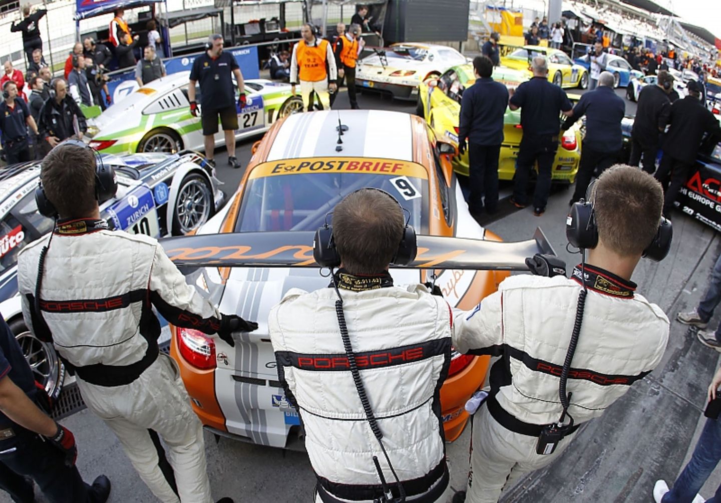 Porsche 911 GT3 R Hybrid 2011