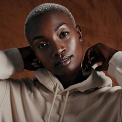 Der Hoodie ist ein Klassiker. Doch der Kapuzenpulli kann mehr und erfindet sich immer neu.