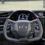 Der Lexus RZ 450e bekommt eine Steer-by-Wire-Lenkung