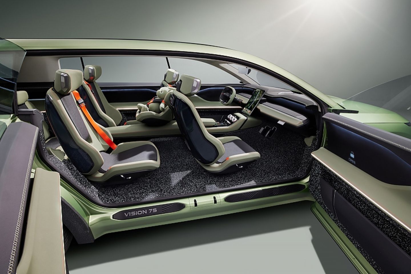Skoda Vision 7S 2022