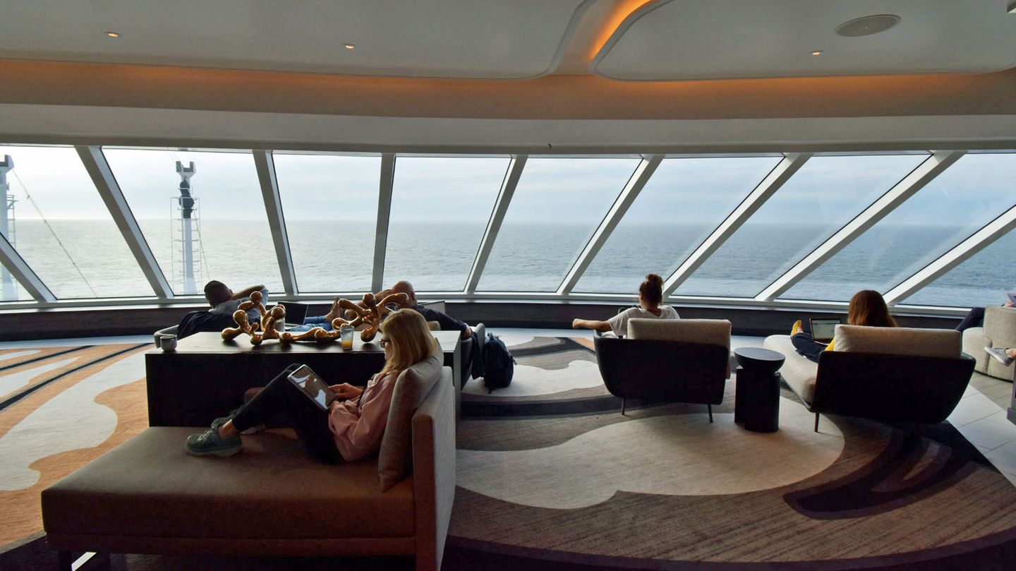 Observation Lounge auf der Norwegian Prima