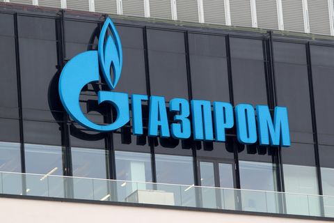 Das Gazprom-Logo an einer Niederlassung des russischen Staatskonzerns in St. Petersburg
