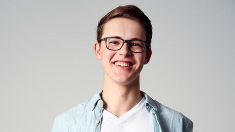 Preisträger von Jugend forscht und dem Deutschen Gründerpreis erzählen ihre Geschichte. Diesmal: Marik Müller, Bundessieger Jugend forscht 2021 mit seiner Arbeit über die "Inaktivierung des Antibiotikums Florfenicol"